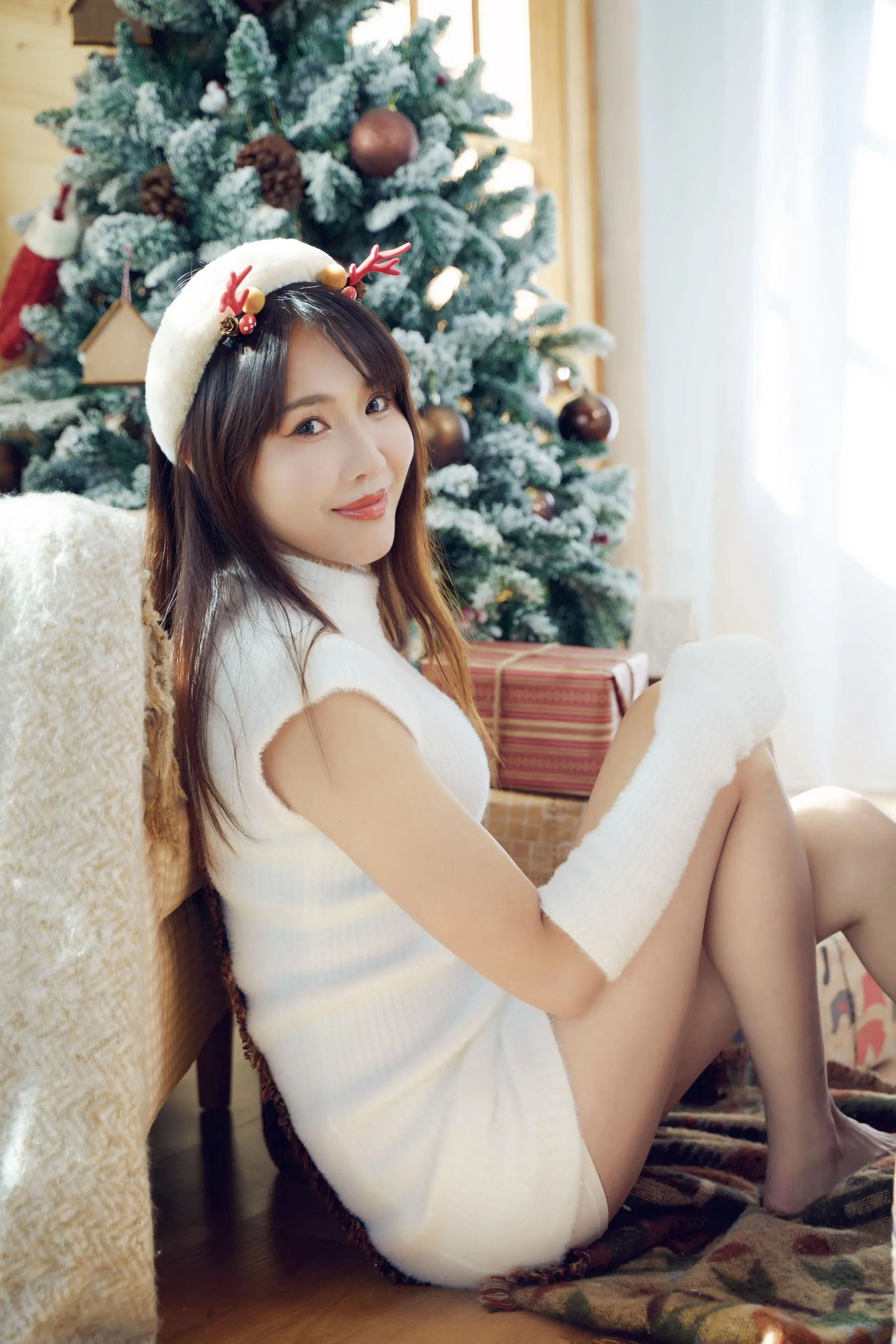 [YITUYU艺图语]2021.12.21 圣诞少女 lin [42P]插图4
